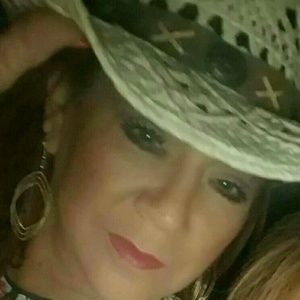 Meet your Posher, Clara